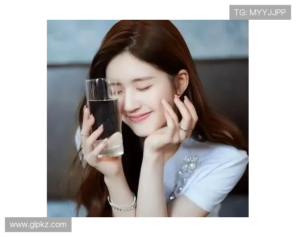 赵露思自曝体重 84 斤：从 74 斤到 84 斤，这场与资本和体重的博弈她赢了吗？